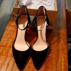 Jessica Simpson luxe Suede Carlette strapped heel size 9.5 Black suede